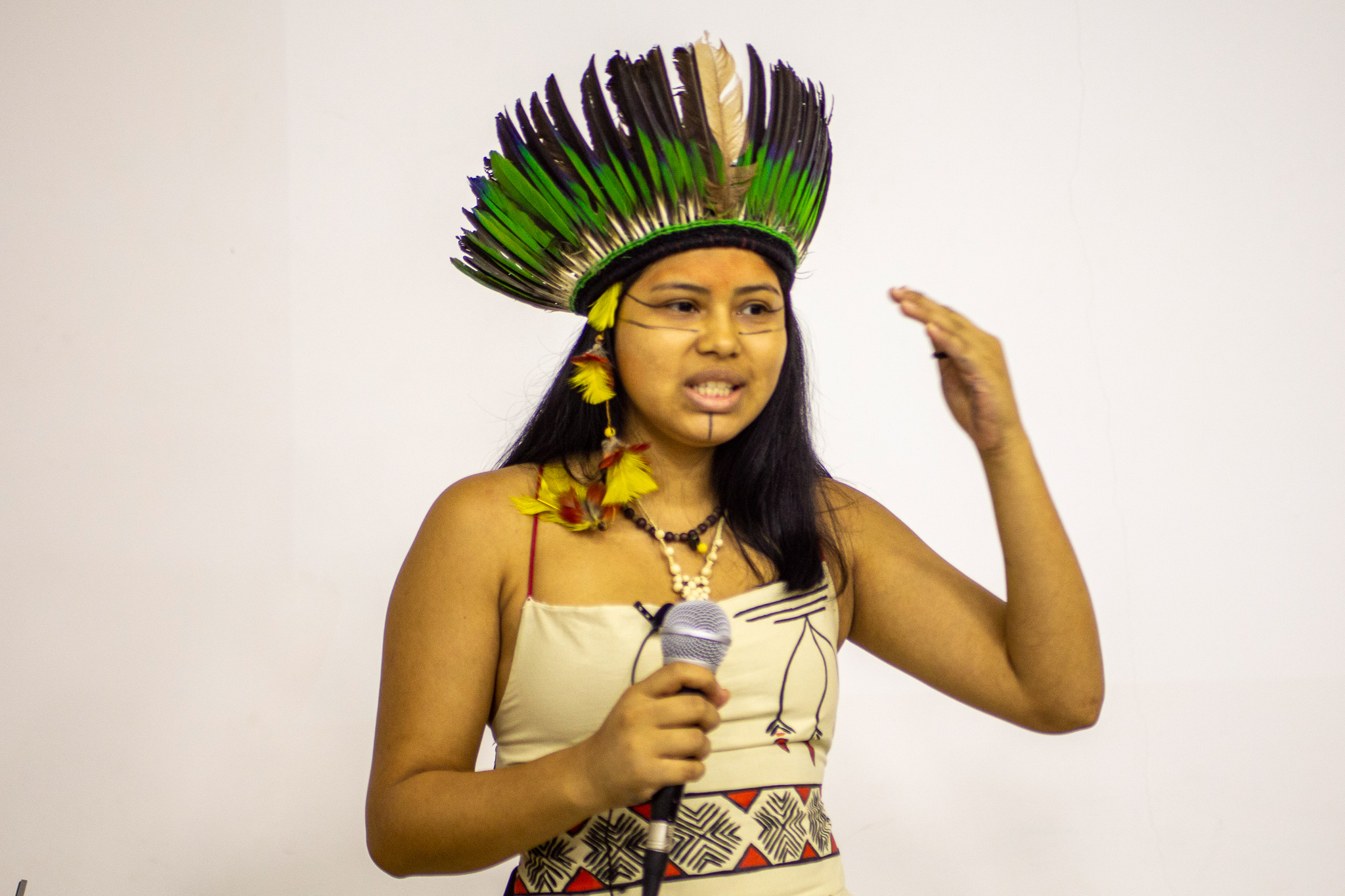 Jaqueline Kokama in her speech on rescuing the relationship between young indigenous people and their culture